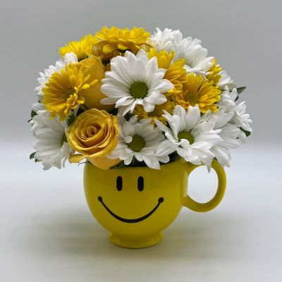 <p>Whatever the occasion may be, send them this little bundle of floral happiness and let them know that you're thinking of them,wishing them happiness, love and joy!</p>