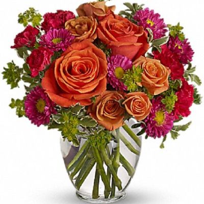 <hr />
<hr />
<p>How sweet it will be when this dazzling arrangement arrives at someone's door. Very vibrant. Very vivacious. And very, very pretty.</p>